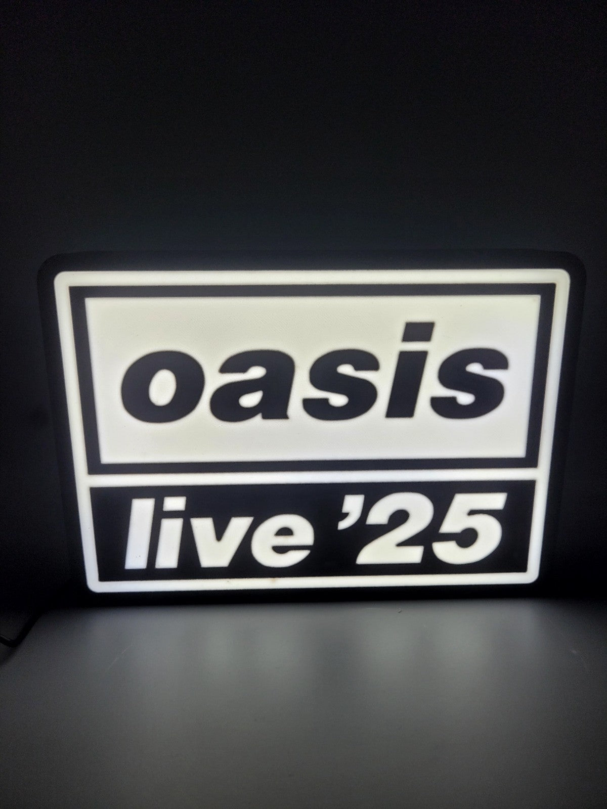 Oasis Live 25 Light Box Sign