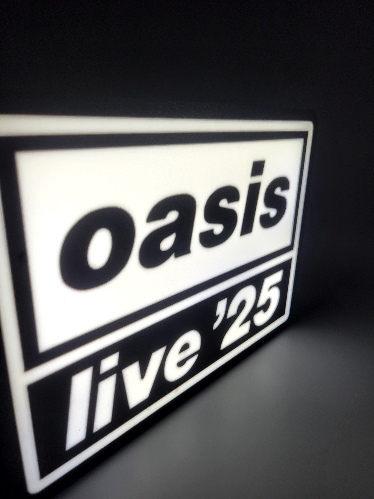 Oasis Live 25 Light Box Sign