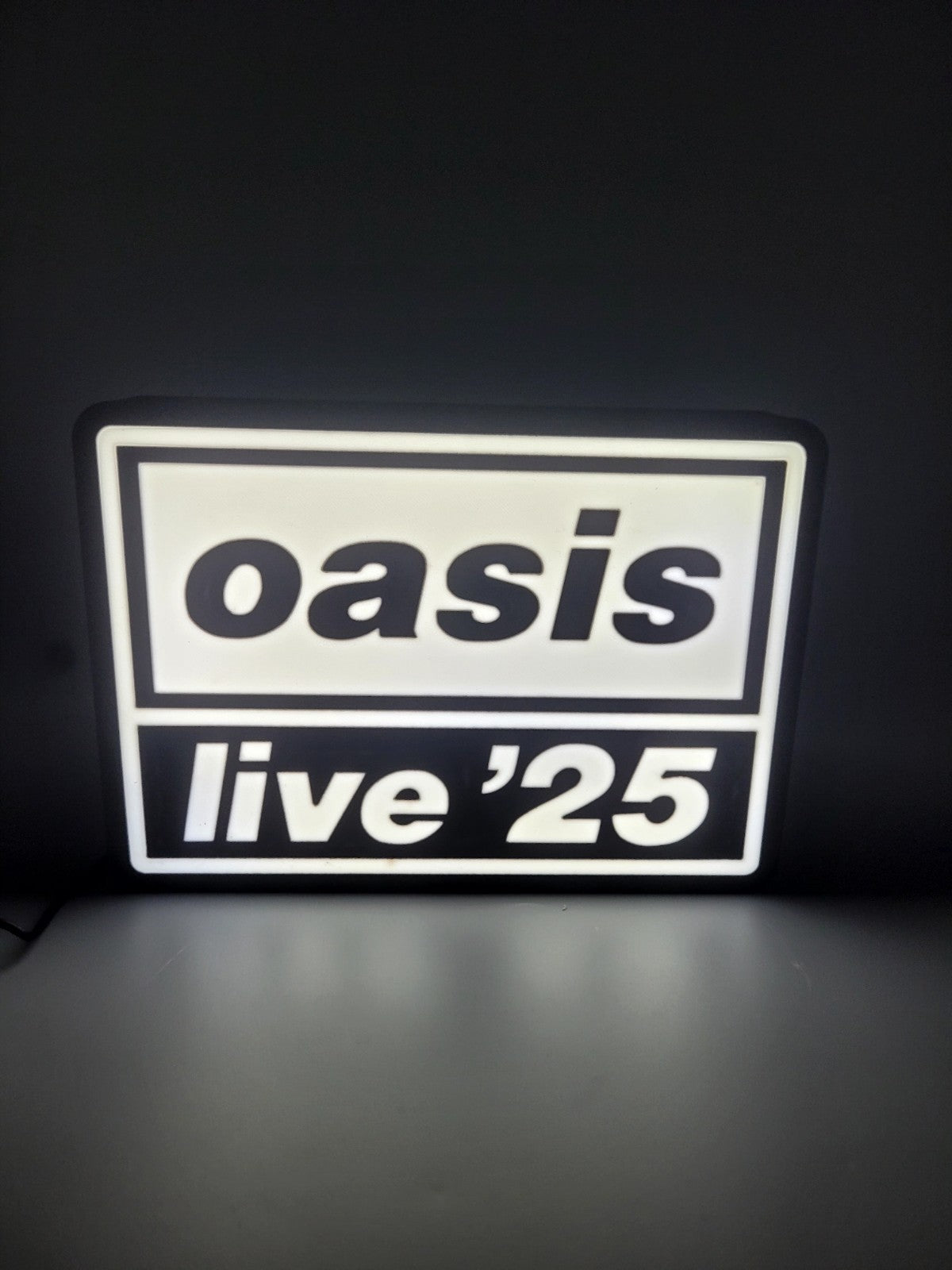 Oasis Live 25 Light Box Sign