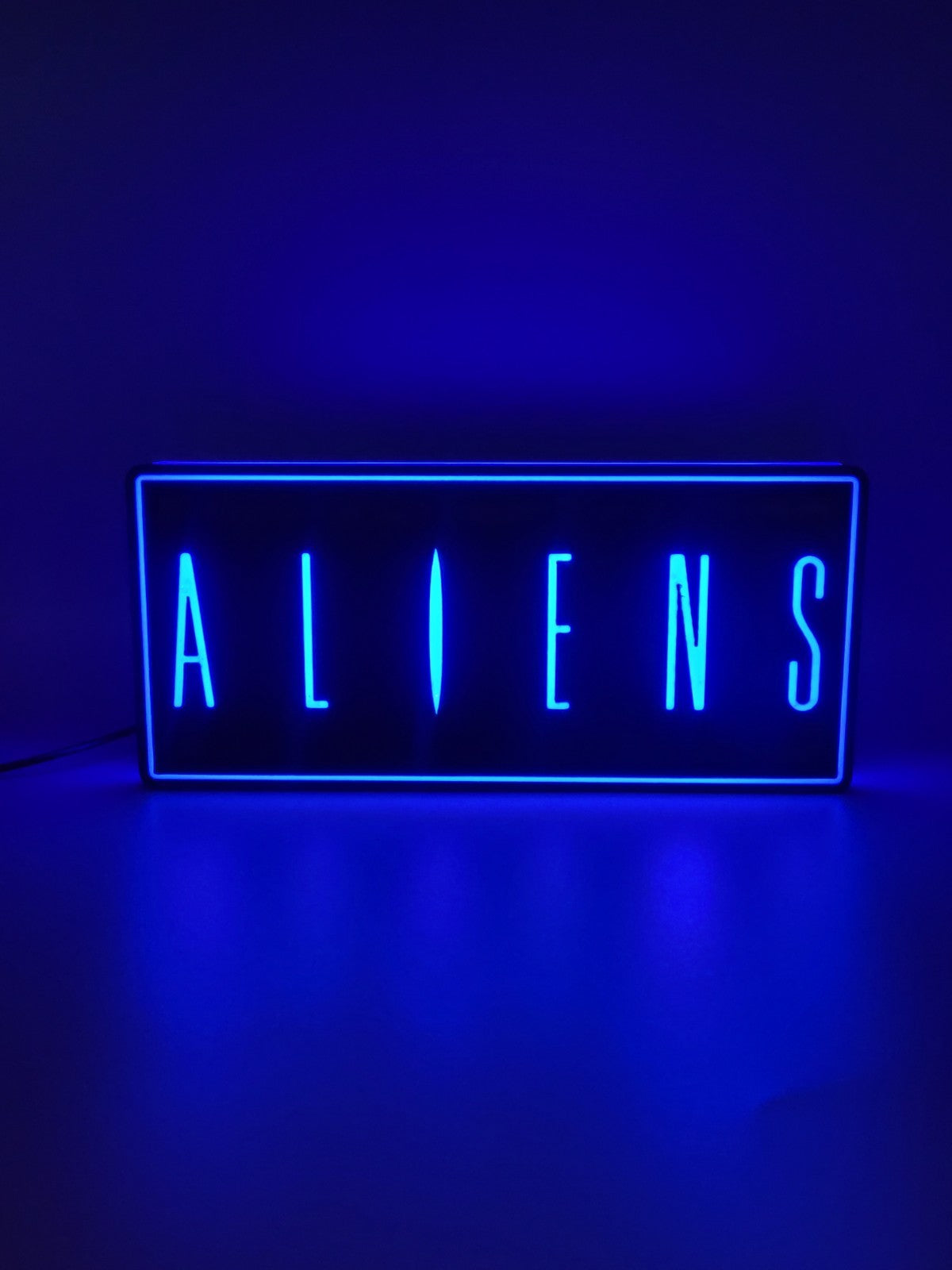 Aliens Blue Light Box Sign